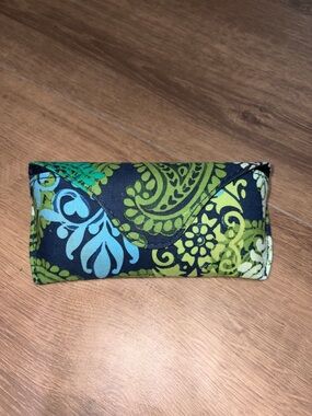 Vera Bradley Quilted Paisley Eyewear Case in Navy, Lime & Teal